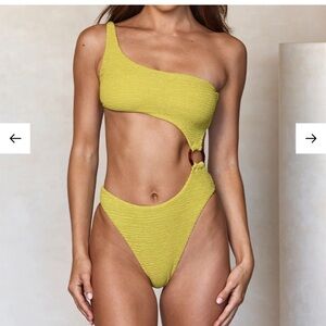 MONDAY SWIMWEAR VERA ONE PIECE LEMONGRASS CRINKLE NWT SZ PETITE